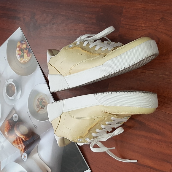 Zara Sneakers - Picture 10 of 10